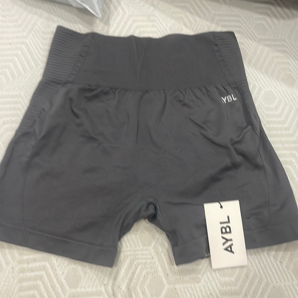 AYBL V2 seamless short